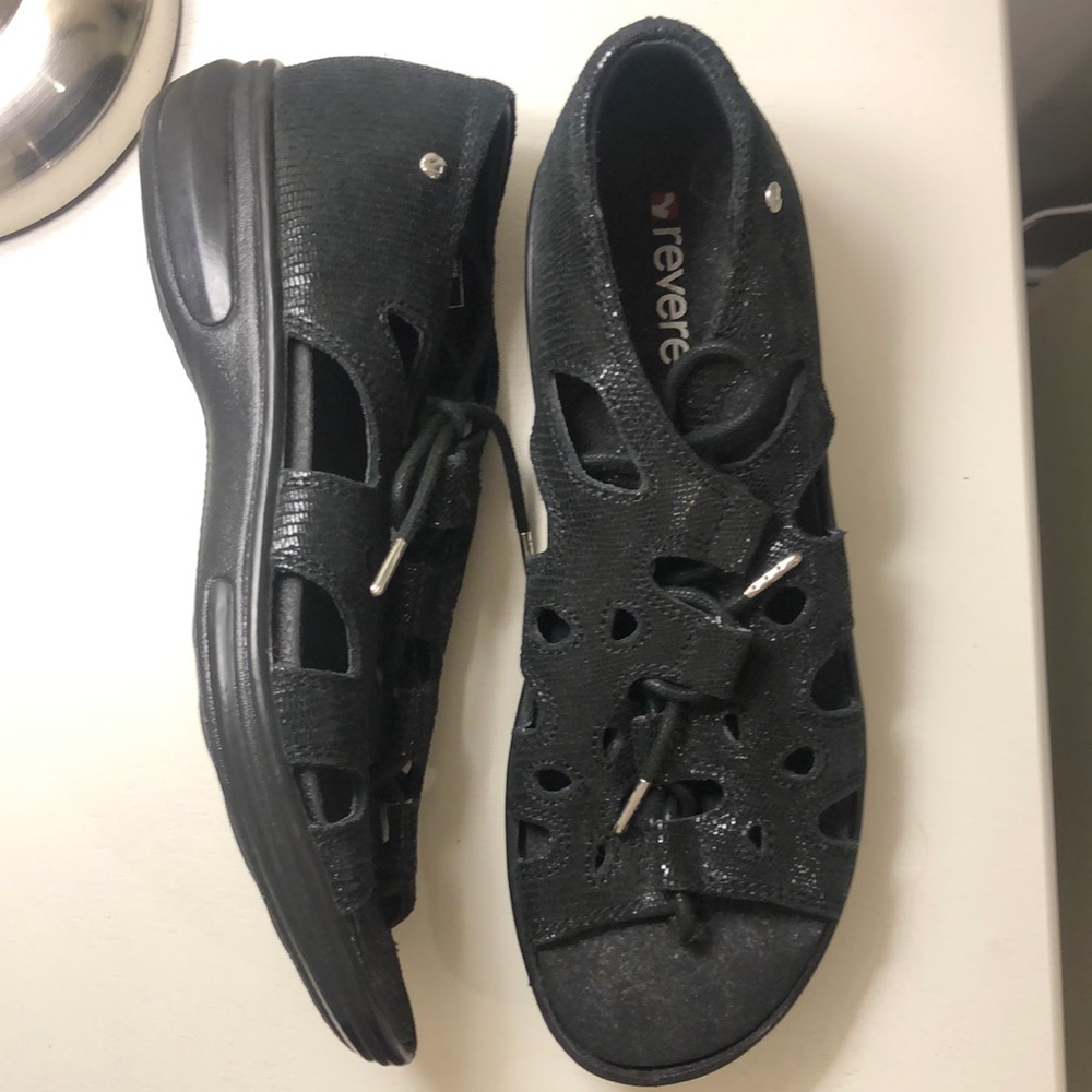 Women’s Revere Napier Black Gladiator Style Shoes Size 9M